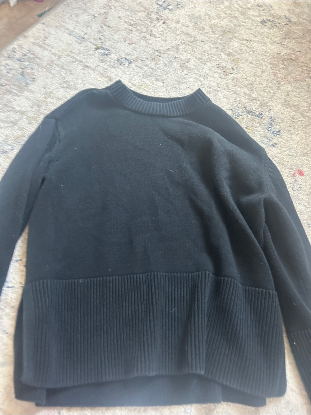 GAP Black Crewneck Rib-Hem Sweater